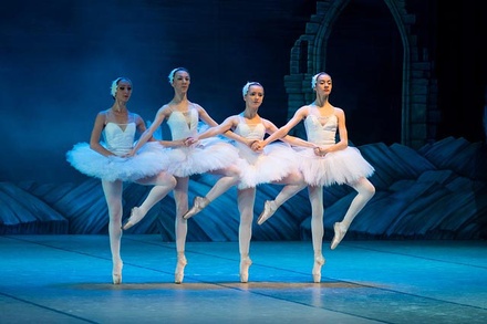 Ballet an Entertainment Category Bootstrap Responsive Web Template