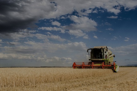 Harvester a Agriculture Category Flat Bootstrap Responsive Web Template