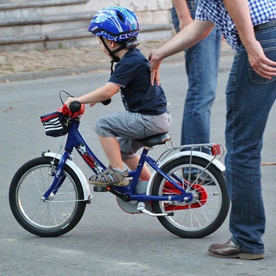 Kids Cycling a Sports Category Bootstrap Responsive Web Template