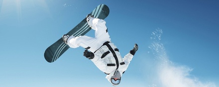 Snowboarding a Flat ECommerce Bootstrap Responsive Web Template